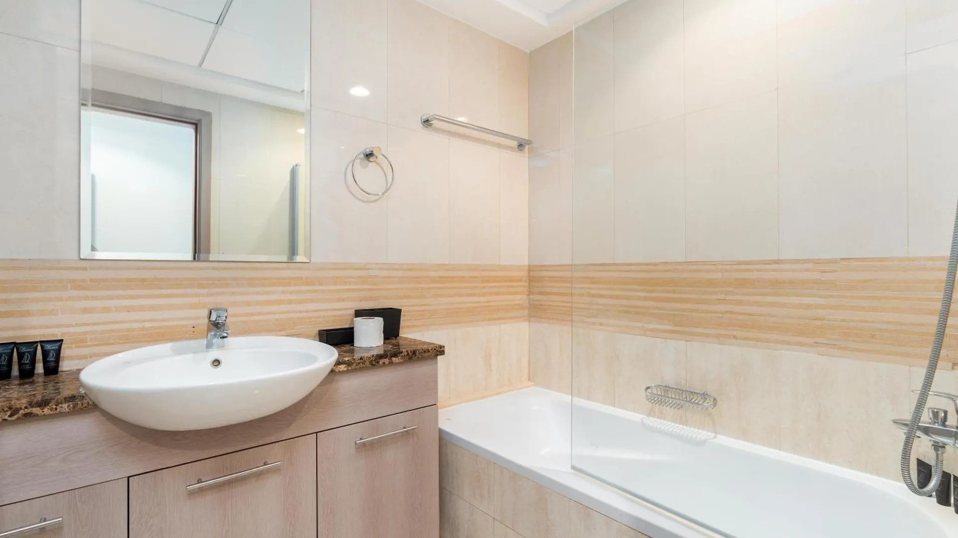 Vacay Lettings - Full Marina View 3 Bedroom Plus Maid Room Dubai 0*,